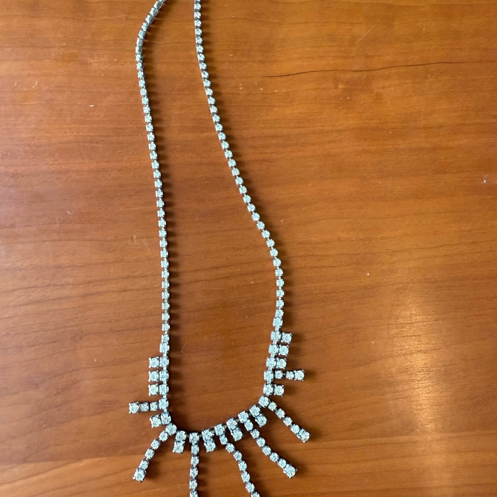 Vintage Elegant Rhinestone Necklace,prong set Stunning! 18”